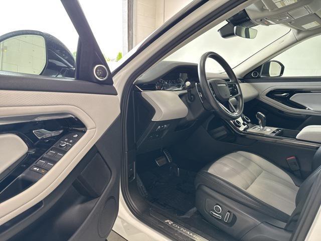 Photo of 2022 White Land Rover Range Rover Evoque