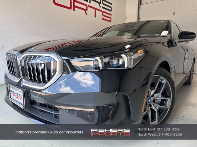 Photo of 2025 Black Sapphire Metallic BMW i5