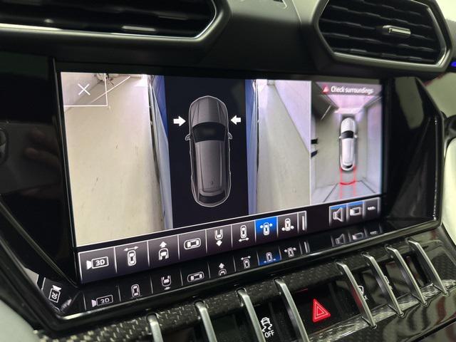 Photo of 2020 Blue Lamborghini Urus