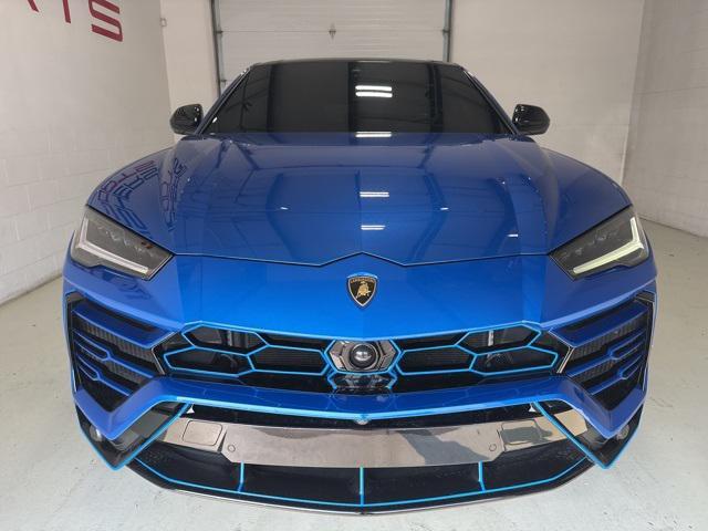 Photo of 2020 Blue Lamborghini Urus