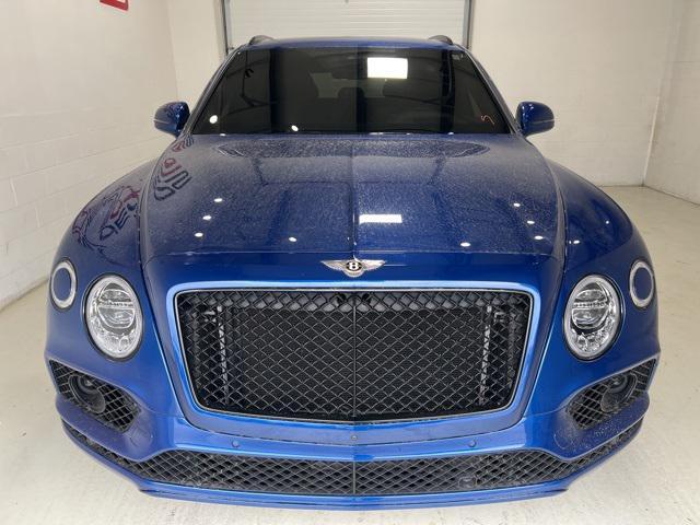 Photo of 2020 Blue Bentley Bentayga