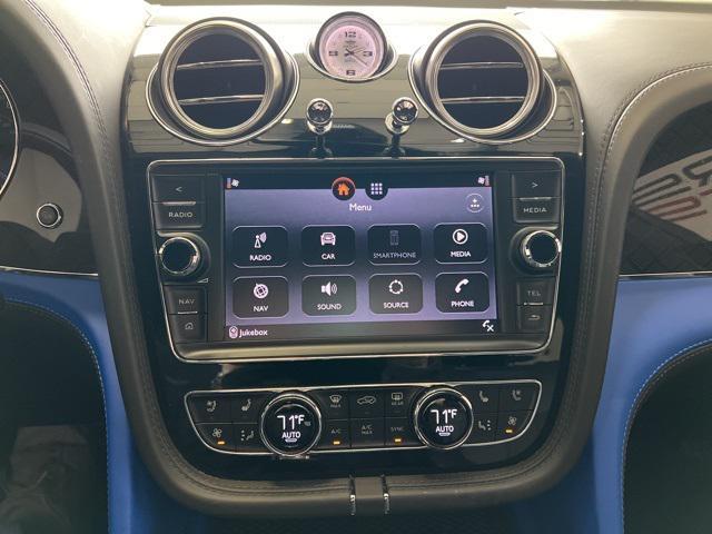 Photo of 2020 Blue Bentley Bentayga
