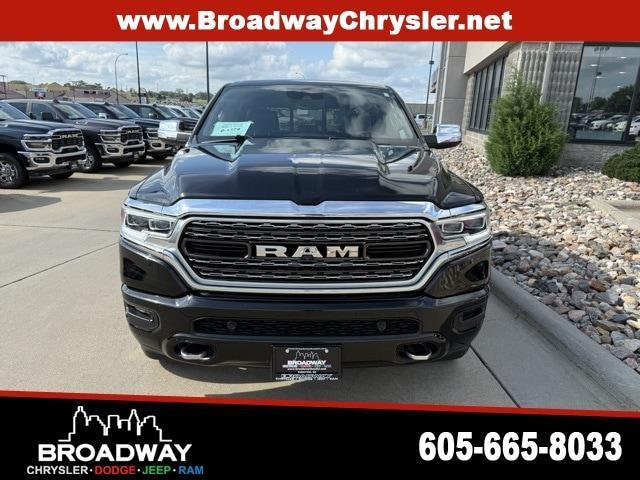 Photo of 2019 Diamond Black RAM 1500