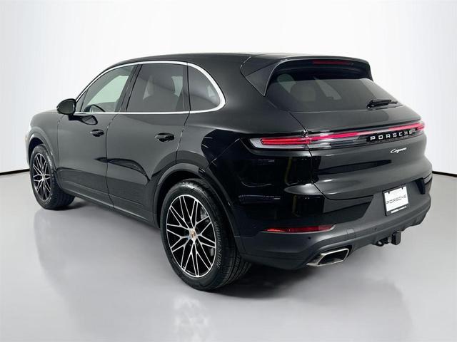 Photo of 2025 Black Metallic Porsche Cayenne