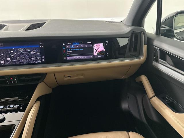 Photo of 2025 Black Metallic Porsche Cayenne
