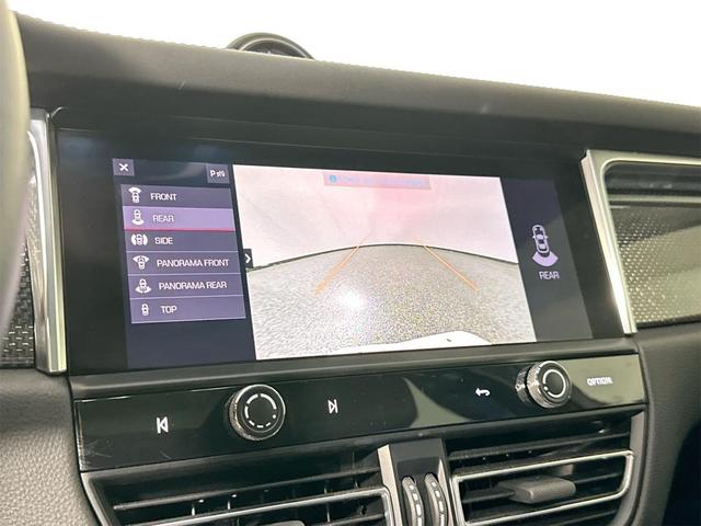 Photo of 2024 Gentian Blue Metallic Porsche Macan