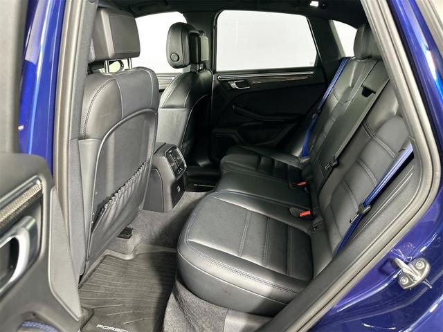Photo of 2024 Gentian Blue Metallic Porsche Macan