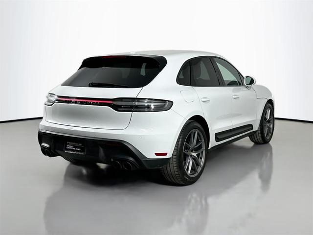 Photo of 2025 White Porsche Macan