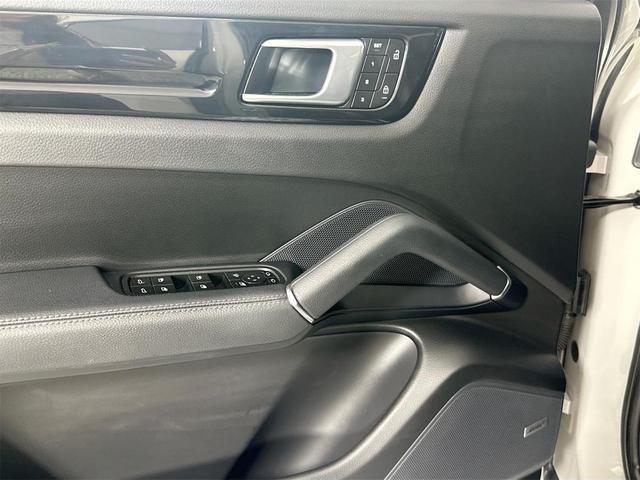 Photo of 2022 Chalk Porsche Cayenne