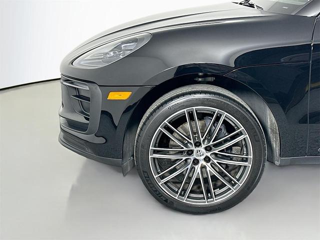 Photo of 2025 Black Porsche Macan