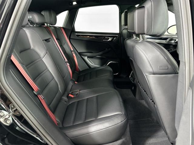 Photo of 2025 Black Porsche Macan
