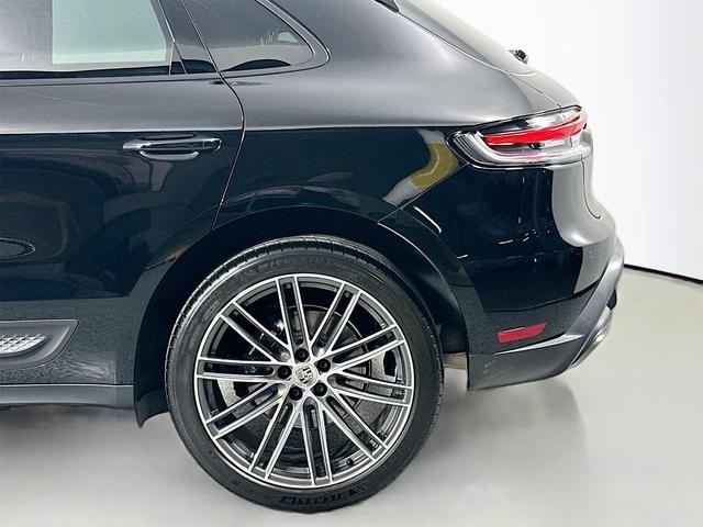Photo of 2025 Black Porsche Macan