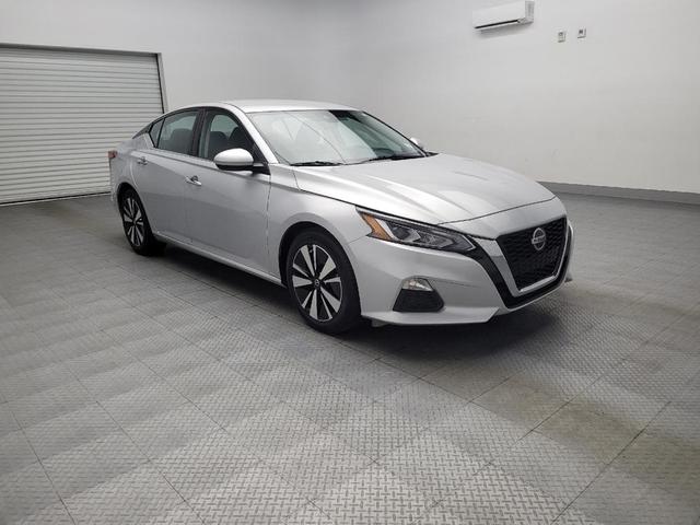 Photo of 2022 Brilliant Silver Metallic Nissan Altima