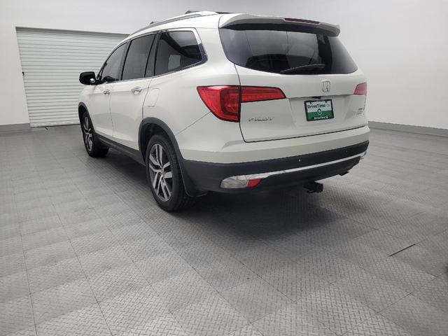 Photo of 2016 White Diamond Pearl Honda Pilot