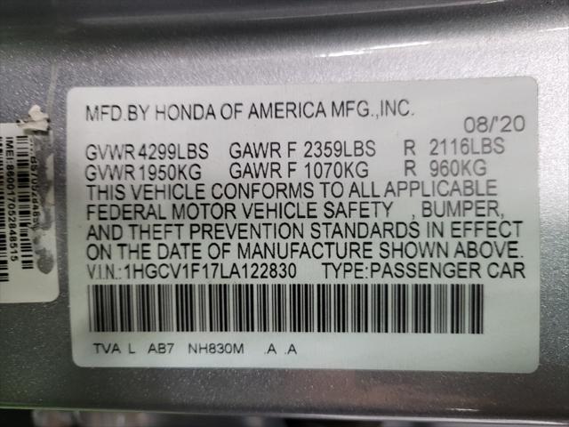 Photo of 2020 Lunar Silver Metallic Honda Accord