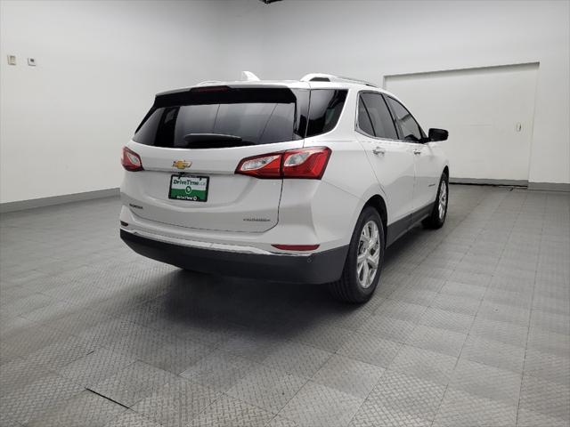 Photo of 2021 White Chevrolet Equinox