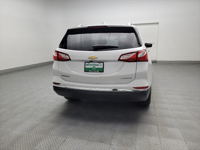 Photo of 2021 White Chevrolet Equinox