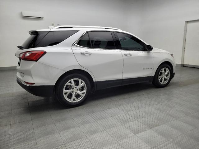 Photo of 2021 White Chevrolet Equinox