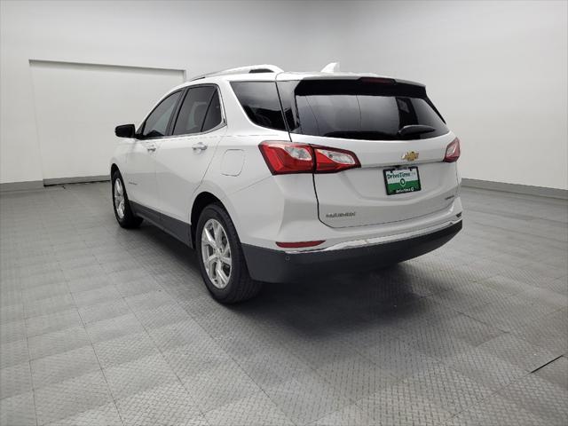 Photo of 2021 White Chevrolet Equinox