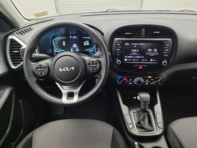 Photo of 2023 Gray Kia Soul