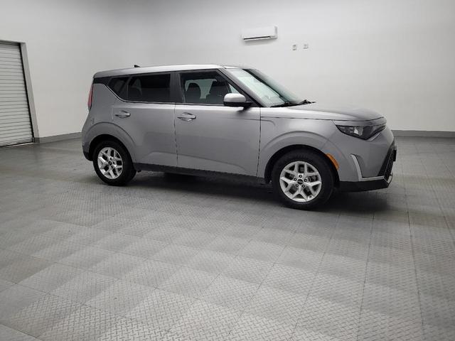 Photo of 2023 Gray Kia Soul