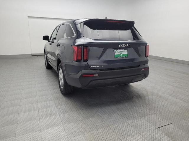 Photo of 2023 Gravity Grey Kia Sorento
