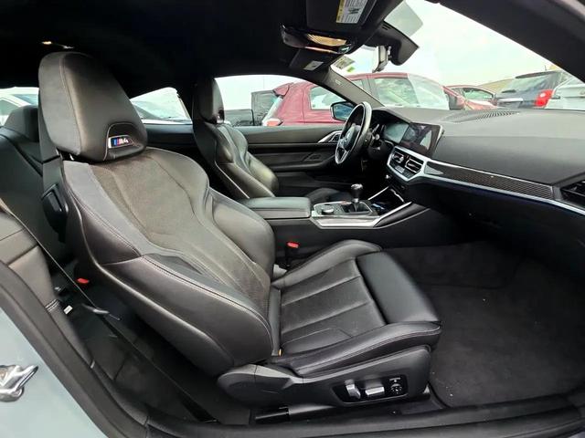 Photo of 2022 Gray BMW M4
