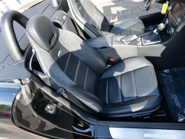 Photo of 2009 Black Mercedes-Benz SLK-Class