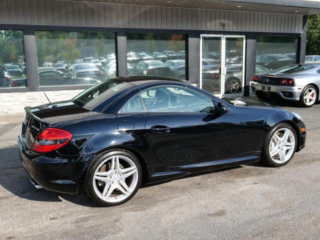 Photo of 2009 Black Mercedes-Benz SLK-Class