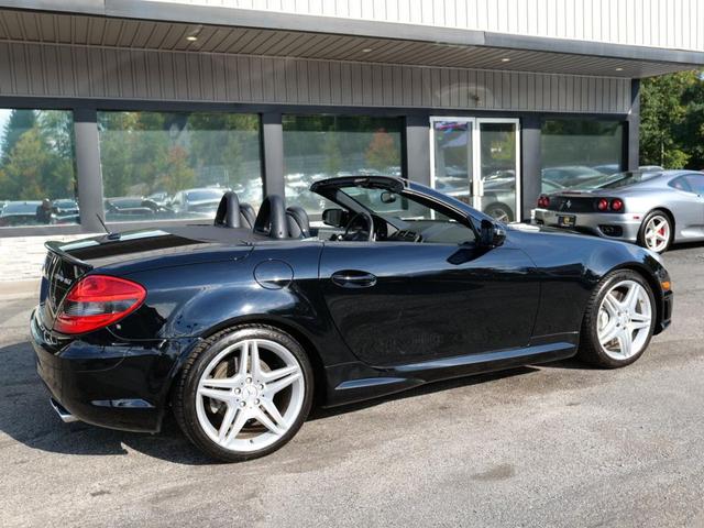 Photo of 2009 Black Mercedes-Benz SLK-Class
