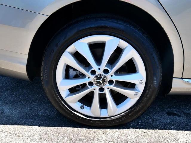 Photo of 2019 Selenite Grey Metallic Mercedes-Benz C-Class