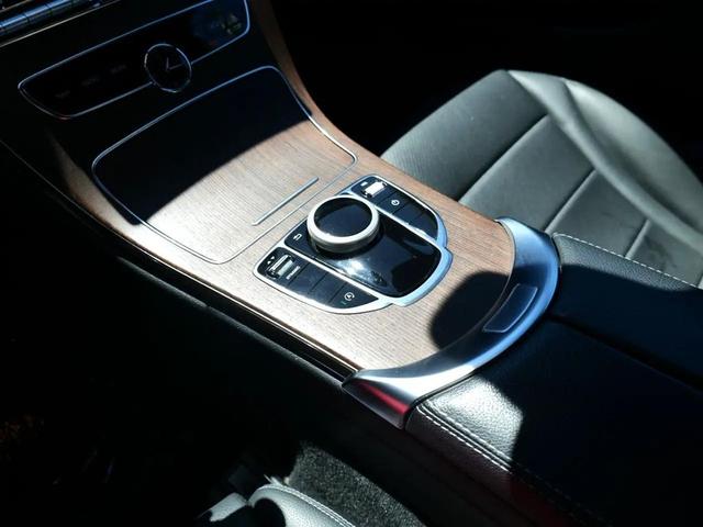 Photo of 2019 Selenite Grey Metallic Mercedes-Benz C-Class