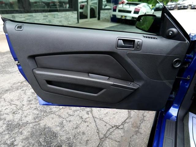 Photo of 2014 Deep Impact Blue Ford Mustang