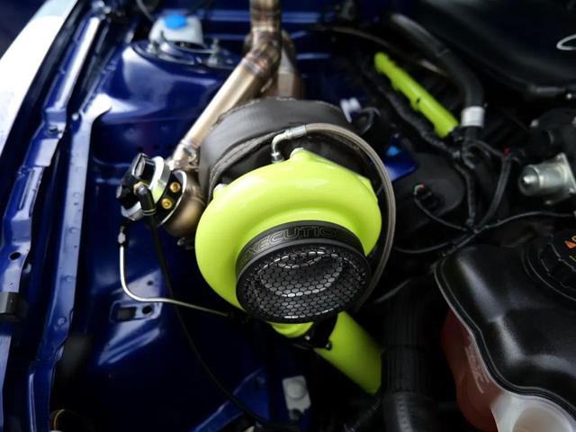 Photo of 2014 Deep Impact Blue Ford Mustang