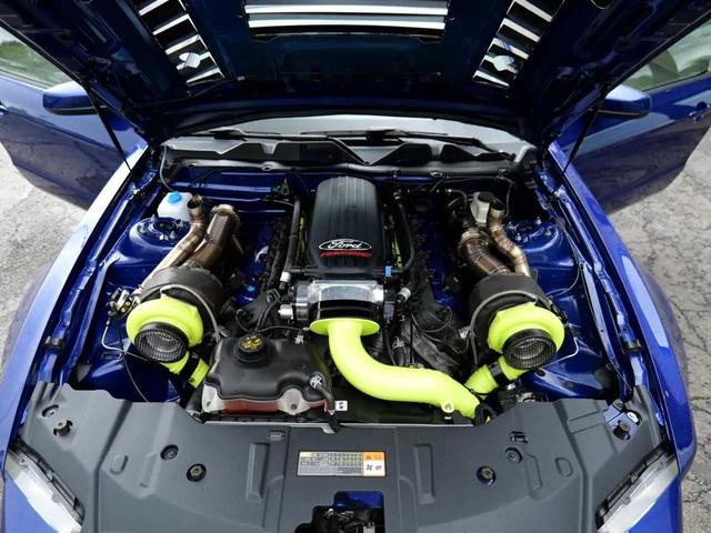 Photo of 2014 Deep Impact Blue Ford Mustang