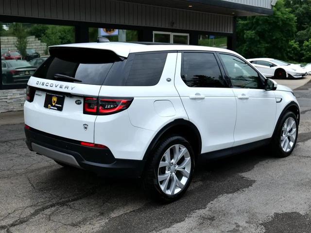 Photo of 2021 White Land Rover Discovery Sport