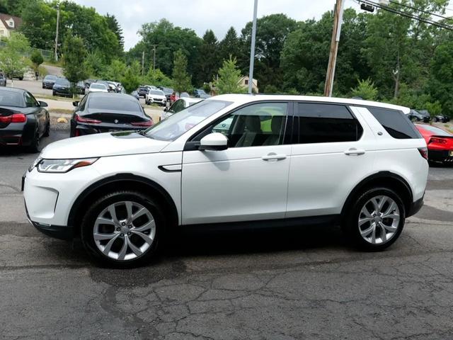 Photo of 2021 White Land Rover Discovery Sport
