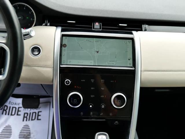 Photo of 2021 White Land Rover Discovery Sport