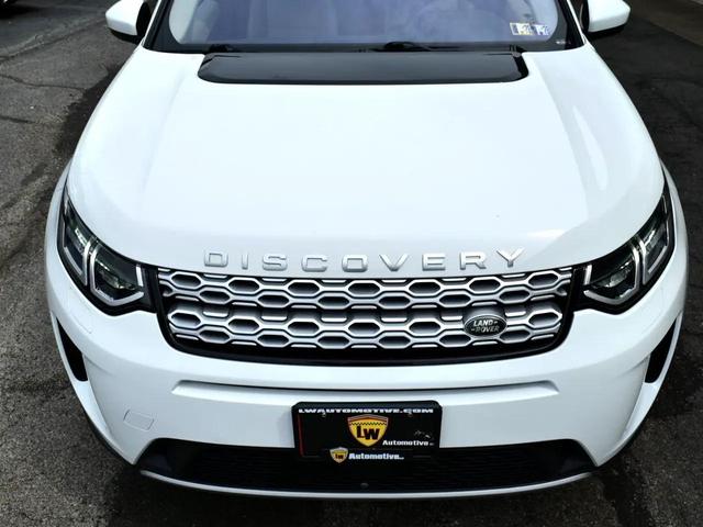 Photo of 2021 White Land Rover Discovery Sport