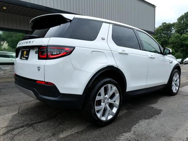 Photo of 2021 White Land Rover Discovery Sport