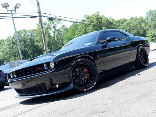 Photo of 2019 Pitch Black Clearcoat Dodge Challenger