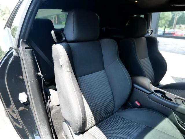 Photo of 2019 Pitch Black Clearcoat Dodge Challenger
