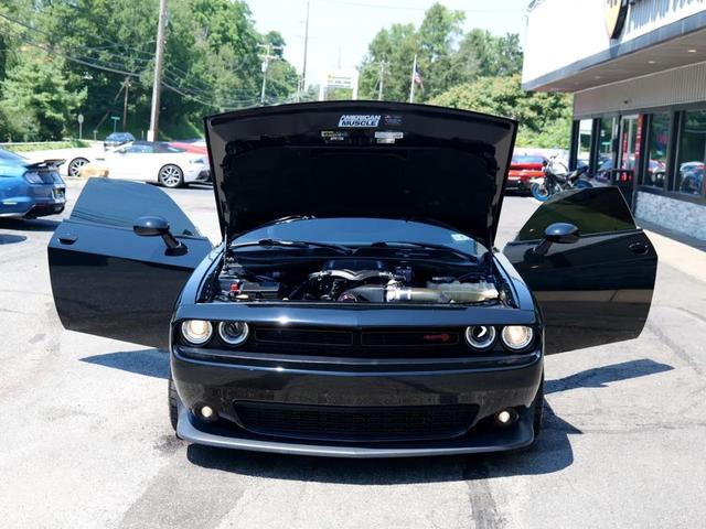 Photo of 2019 Pitch Black Clearcoat Dodge Challenger