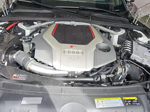 Photo of 2018 Glacier White Metallic Audi RS 5