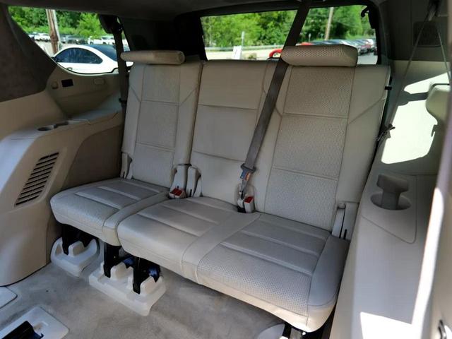 Photo of 2021 Crystal White Tricoat Cadillac Escalade