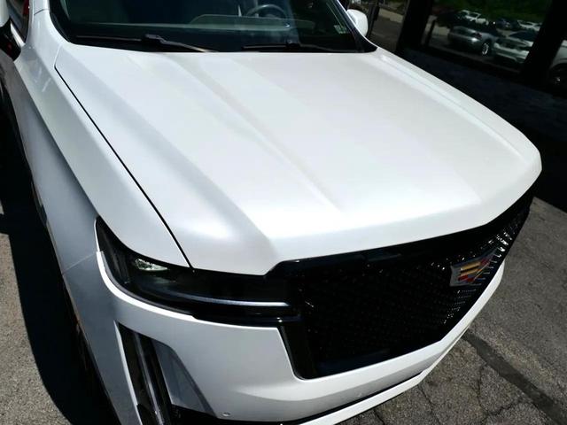 Photo of 2021 Crystal White Tricoat Cadillac Escalade