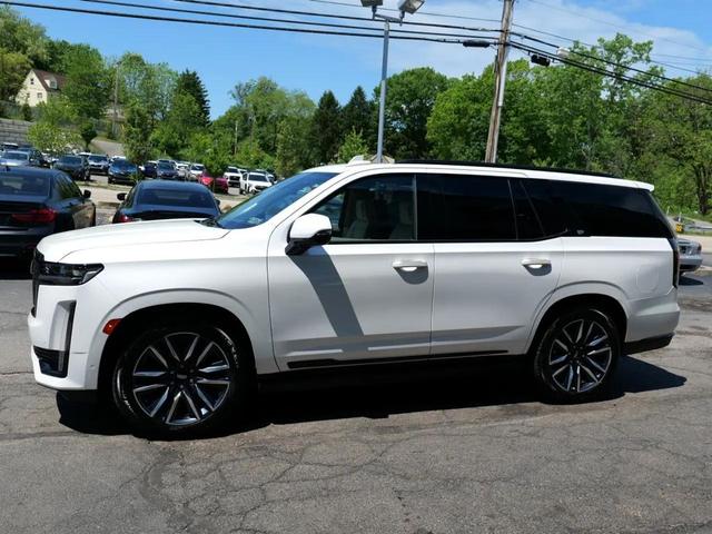 Photo of 2021 Crystal White Tricoat Cadillac Escalade