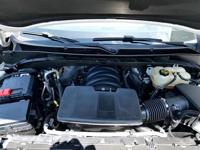 Photo of 2021 Crystal White Tricoat Cadillac Escalade