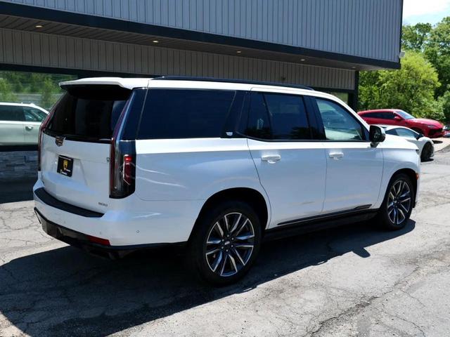 Photo of 2021 Crystal White Tricoat Cadillac Escalade