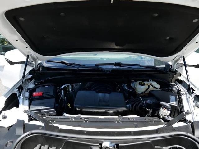 Photo of 2021 Crystal White Tricoat Cadillac Escalade